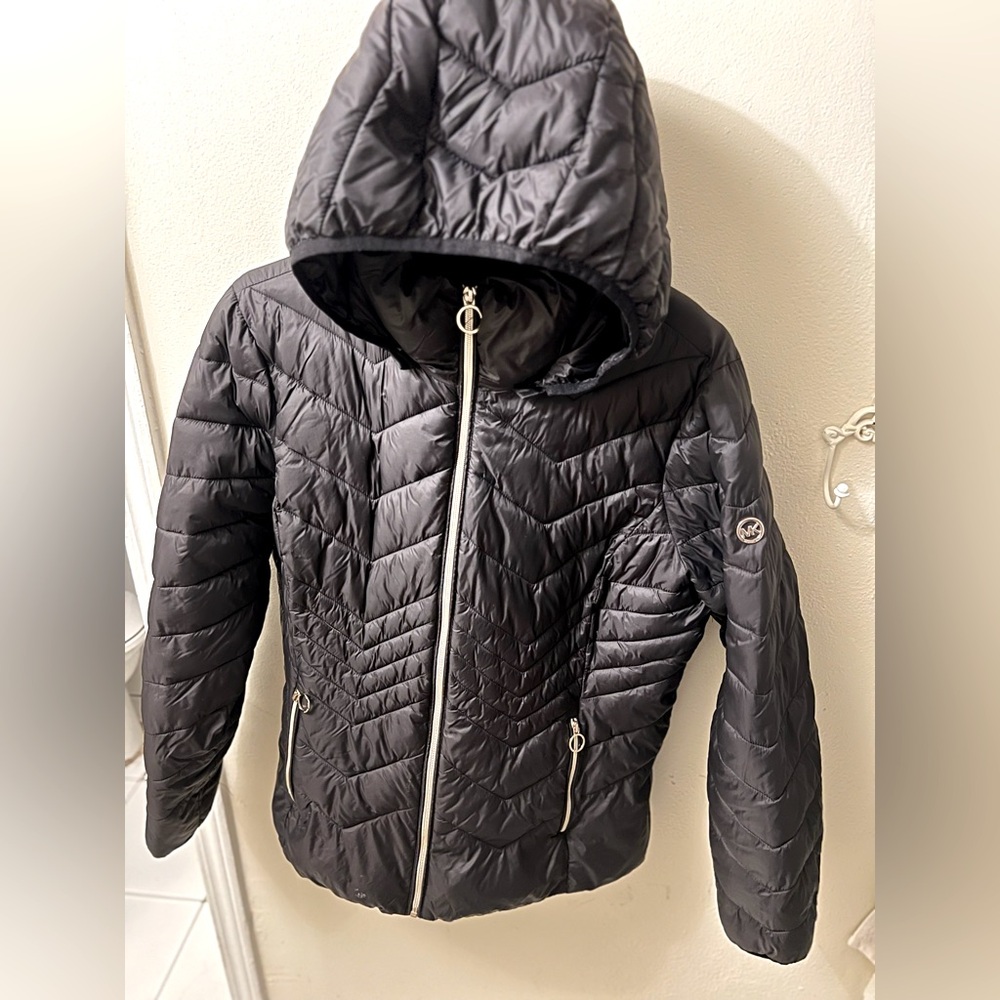 Michael kors black puff jacket L
